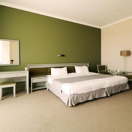 Bugaz Sea View Hotell Gribovka Exteriör bild