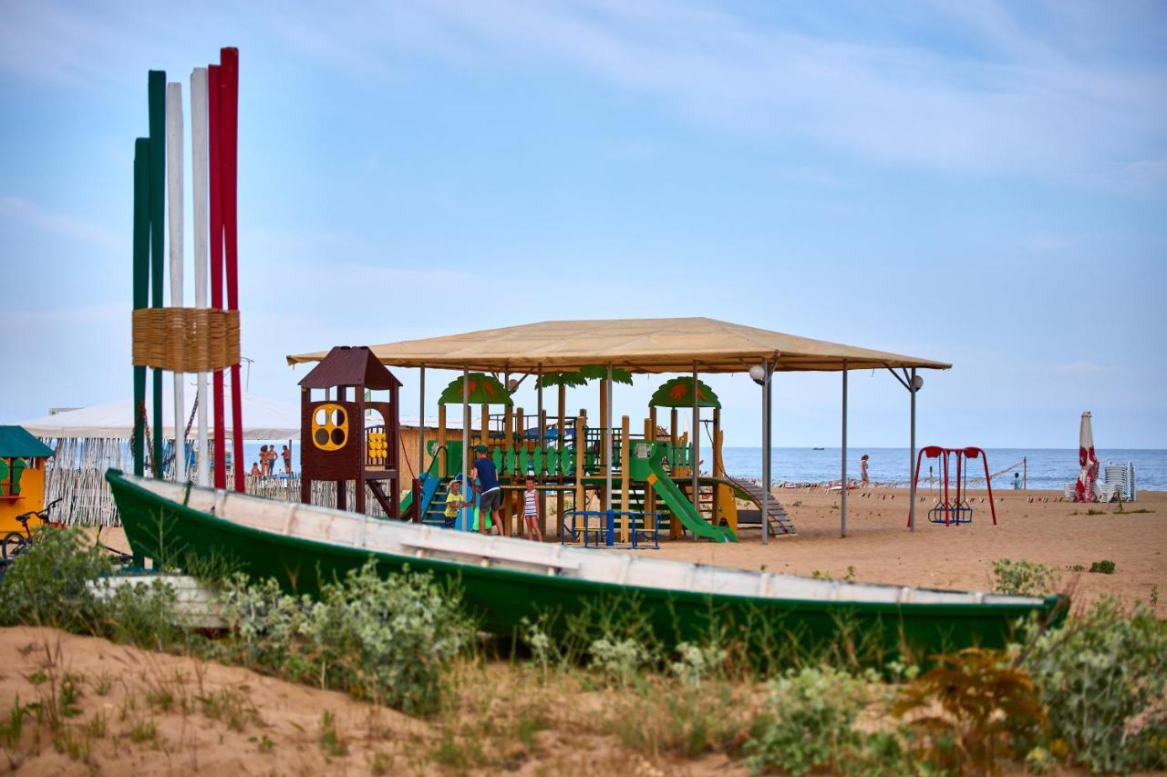 Bugaz Sea View Hotell Gribovka Exteriör bild