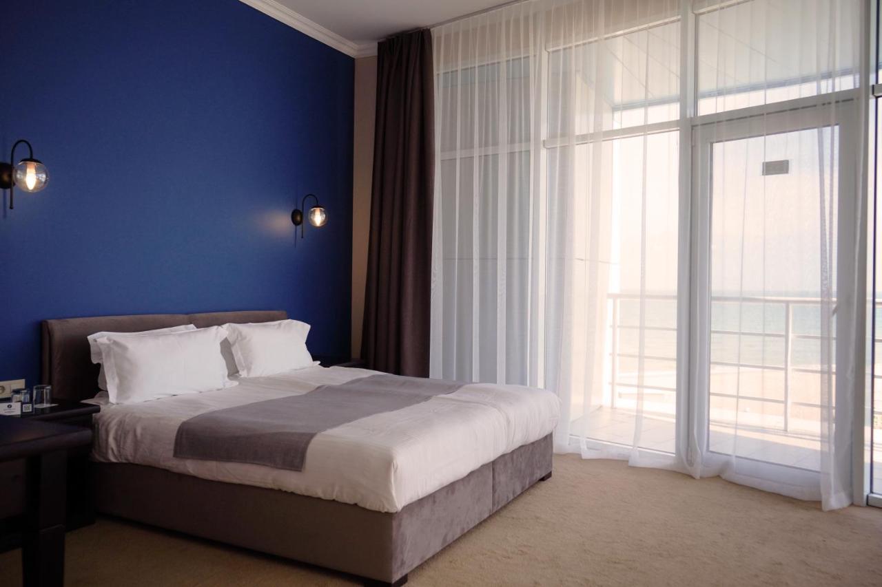 Bugaz Sea View Hotell Gribovka Exteriör bild