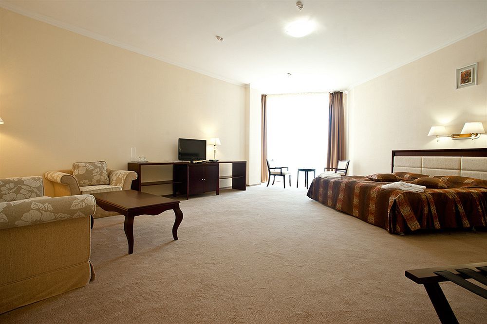 Bugaz Sea View Hotell Gribovka Exteriör bild