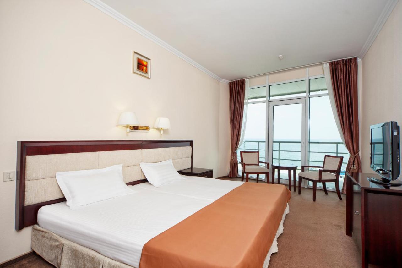 Bugaz Sea View Hotell Gribovka Exteriör bild