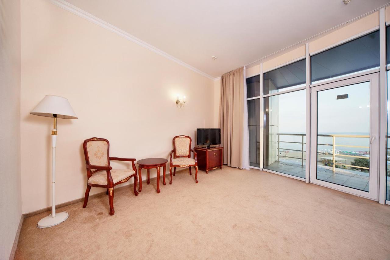 Bugaz Sea View Hotell Gribovka Exteriör bild